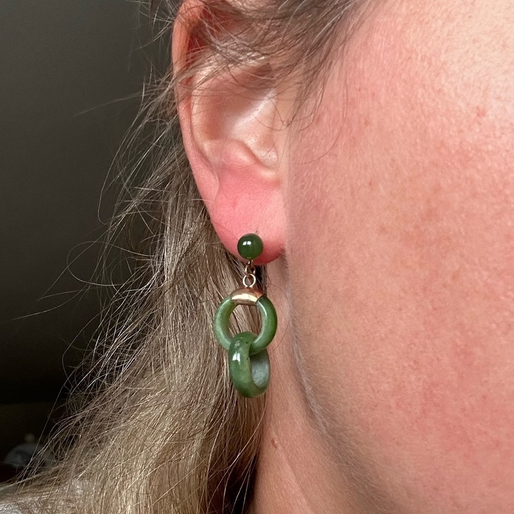 Jade and 10k gold circle drop earrings